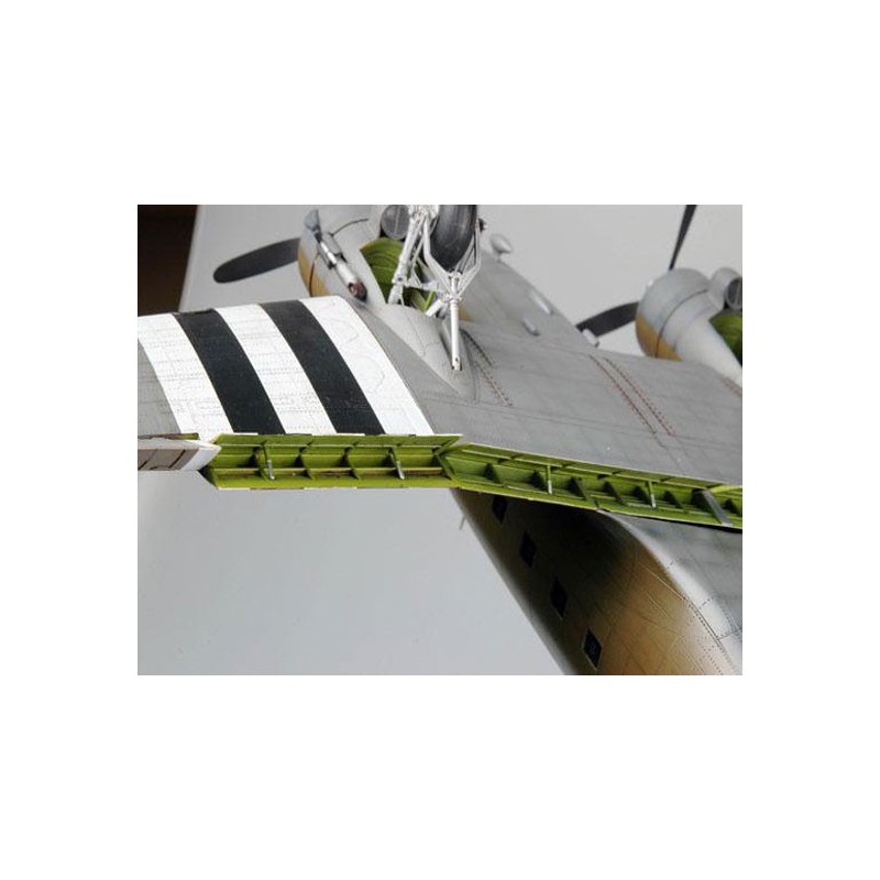 Kunststoffebene Modell C-47A SkyTrain | Scientific-MHD Kunststoffebene Modell C-47A SkyTrain | Scientific-MHD