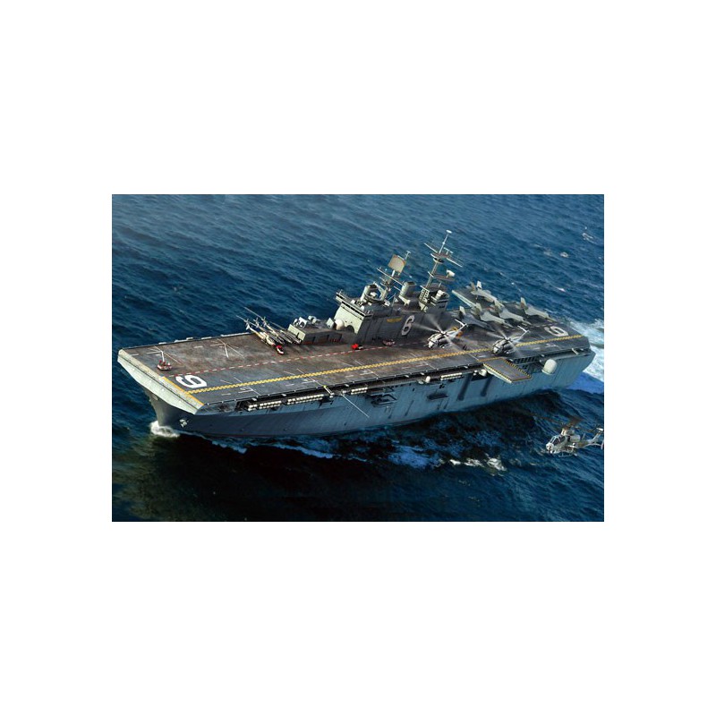 USS Richard LHD-6 1/700 Plastikbootmodell | Scientific-MHD
