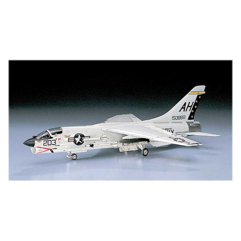 F8E Crusader Plastikebene Modell (C9) 1/72 | Scientific-MHD