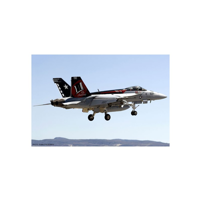 F/A-18C Plastikflugzeugmodell Goldene Drachen 1/72 | Scientific-MHD