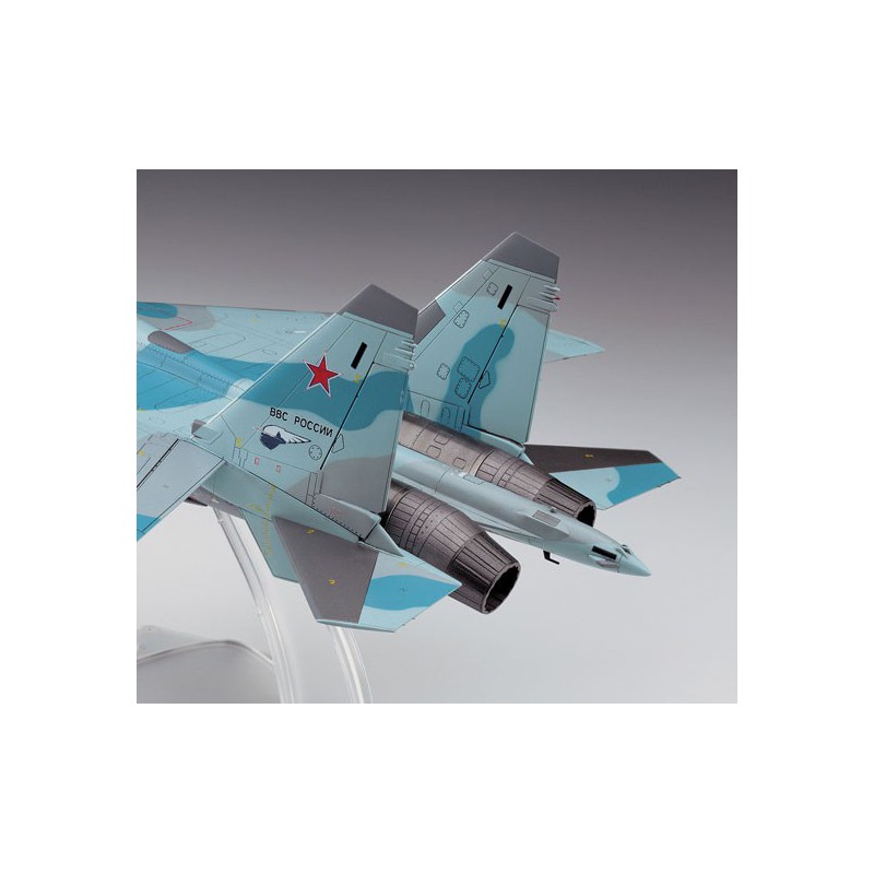 SU-35S Flanker 1/72 Plastikebene Modell | Scientific-MHD