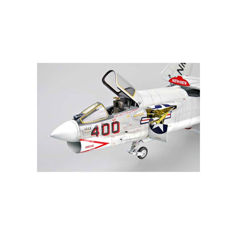 F-8E Crusader Plastic Plastic Plastic Plastic Model | Scientific-MHD