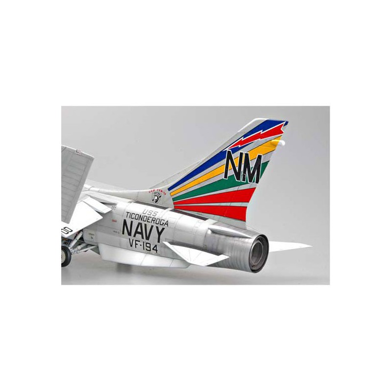 F-8E Crusader Plastic Plastic Plastic Plastic Model | Scientific-MHD