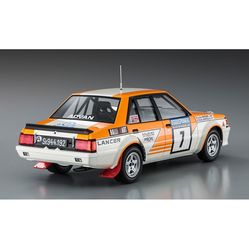 Plastikautomodell 2000 ex Turbo 1/24 werfen | Scientific-MHD Plastikautomodell 2000 ex Turbo 1/24 werfen | Scientific-MHD