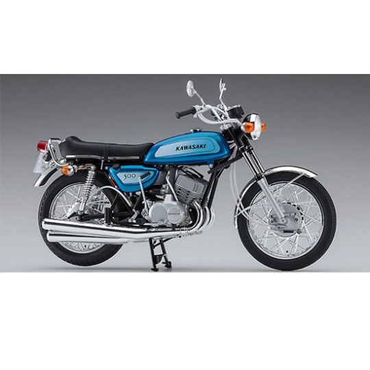 Kawasaki 500-SS / Mach III Plastikmotorradmodellmodell Kawasaki 500-SS / Mach III Plastikmotorradmodellmodell | Scientific-MHD