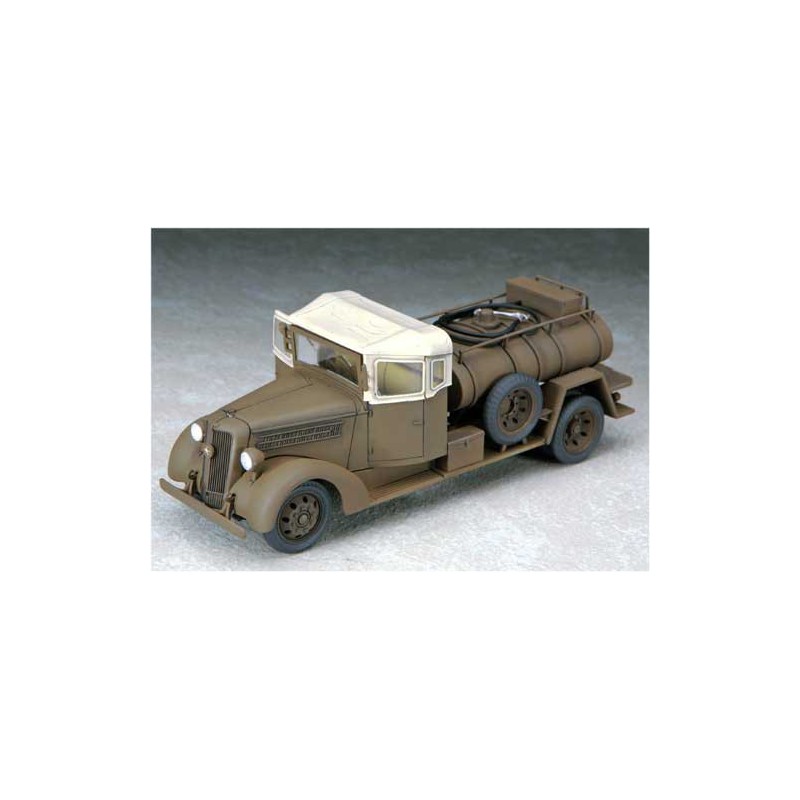 Kunststoff -LKW -Modell Isuzu TX40 Kraftstoffwagen 1/48 | Scientific-MHD