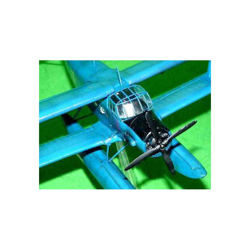 Antonov AN-2V Colt auf Float Plastikebene Modellmodell | Scientific-MHD