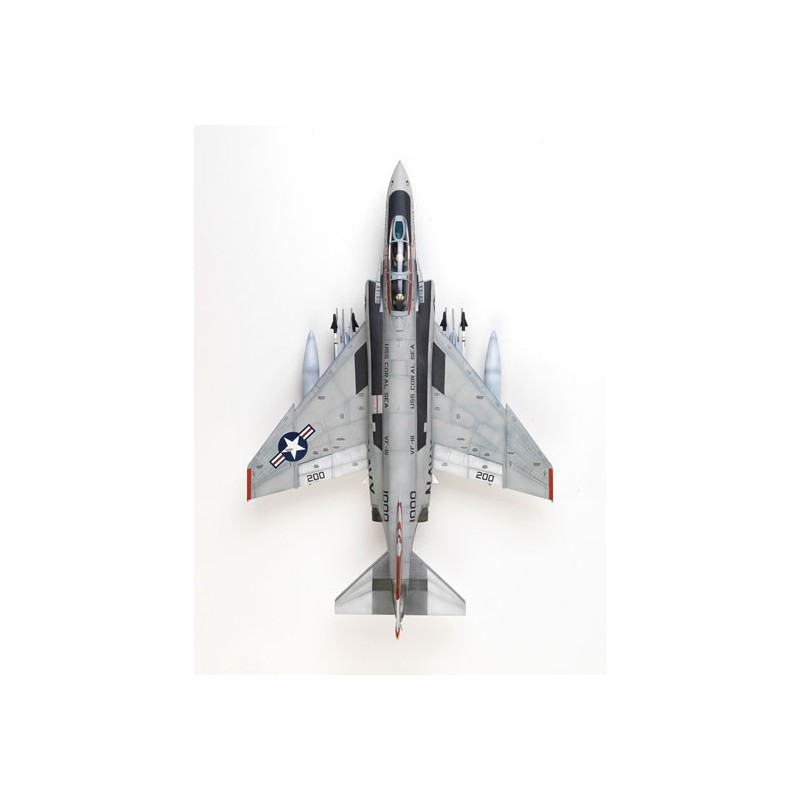 Kunststoffebene Modell F-4B Phantom MCP 1/48 | Scientific-MHD