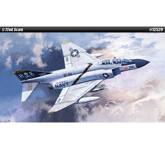 USN F-4J Phantom Plastikmodell 1/72 USN F-4J Phantom Plastikmodell 1/72 | Scientific-MHD