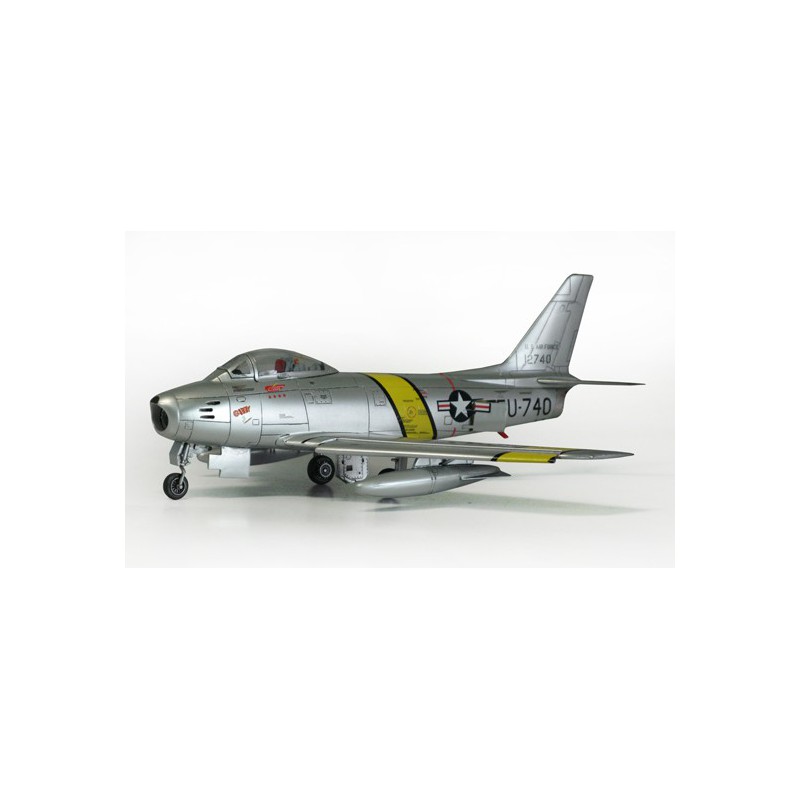 P-47d Plastikflugzeugmodell & F-86E als Gabreski 1/72 | Scientific-MHD