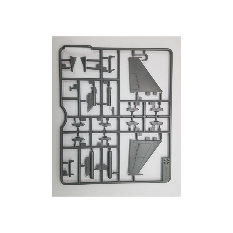 USAF F-15E 33. 1/72 Kunststoffebene Modell | Scientific-MHD