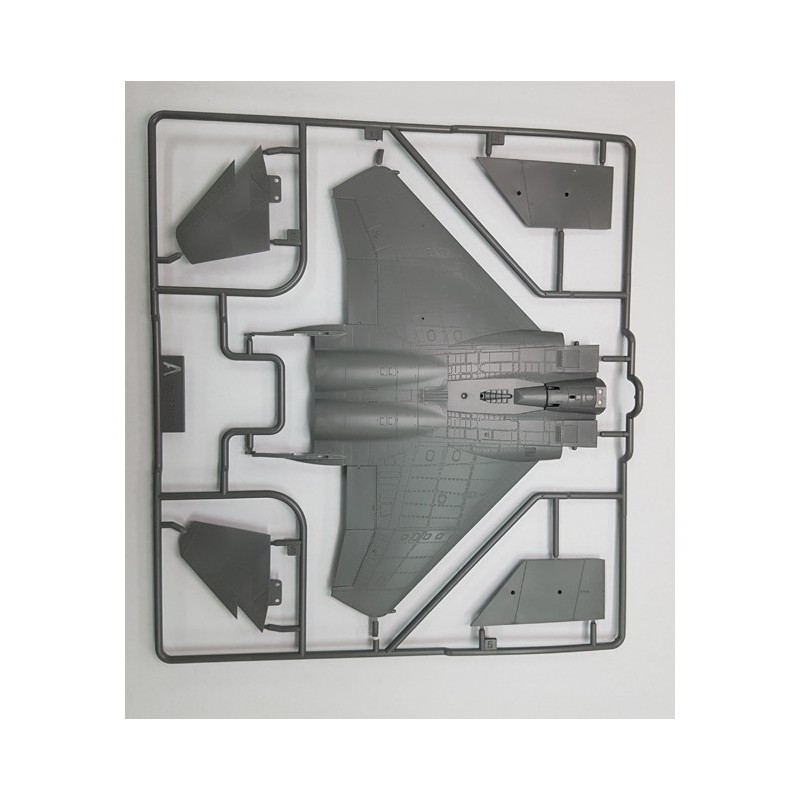 USAF F-15E 33. 1/72 Kunststoffebene Modell | Scientific-MHD