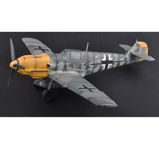 Messerschmitt BF109E Plastikflugzeugmodell, sieben 1940 1/18 Messerschmitt BF109E Plastikflugzeugmodell, sieben 1940 1/18 | Scientific-MHD