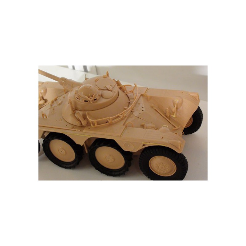 EBR-10 Plastic Charcket-10 Französisches Fahrzeug 1/35 | Scientific-MHD