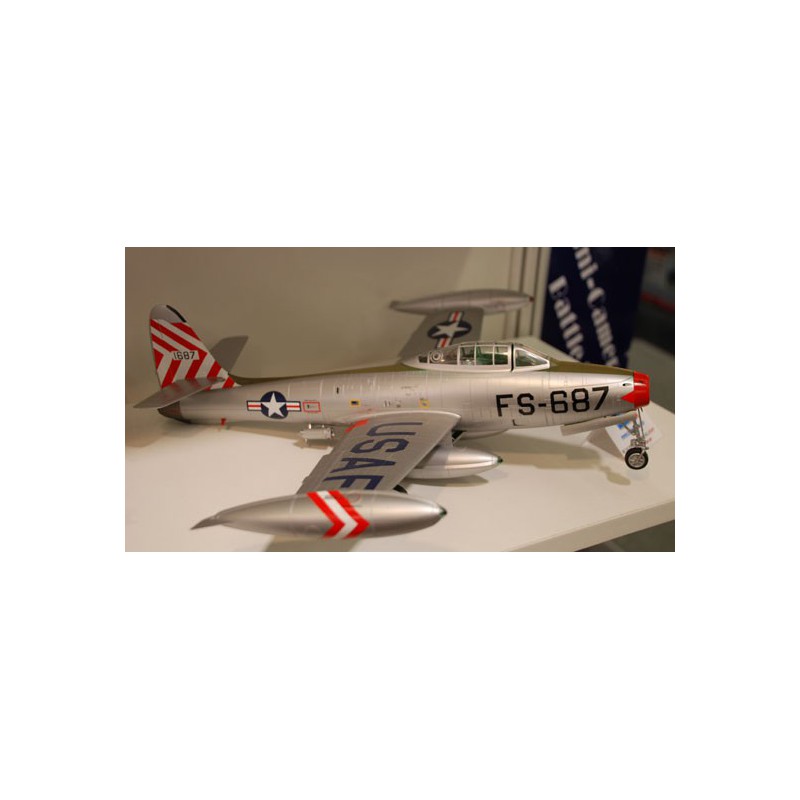 F-84E Plastikebene Modell Thunderjet 1/32 | Scientific-MHD