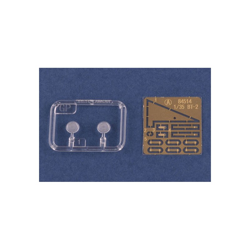 Sowjetisches BT-2-Tank (früh) 1/35 Plastikmodell für Plastik | Scientific-MHD