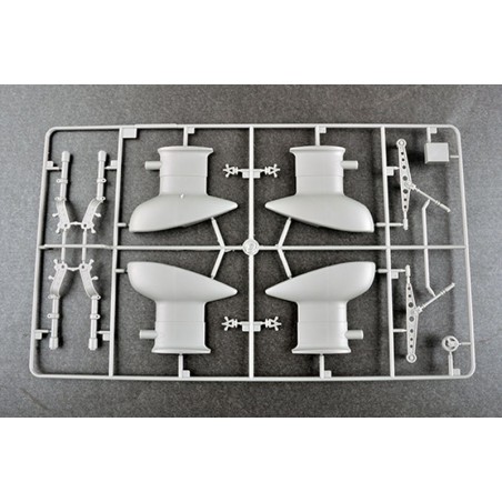 Junkers Ju-87b-2/U4 Stuka 1/24 Kunststoffebene Modell | Scientific-MHD