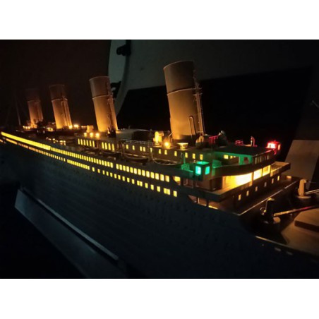 R.M.S. Titanic 1/200 | Scientific-MHD R.M.S. Titanic 1/200 | Scientific-MHD