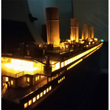 R.M.S. Titanic 1/200 | Scientific-MHD R.M.S. Titanic 1/200 | Scientific-MHD