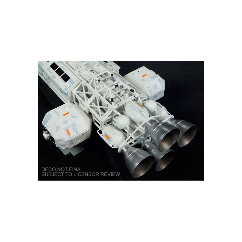 Eagle 2 Plastic Science -Fiction -Modell montiert und bemalt Cosmos 1999 | Scientific-MHD