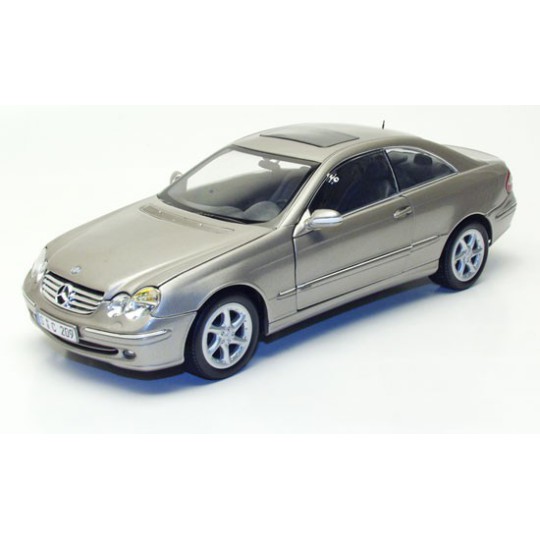 Miniaturauto -Würfel AU1/18 Mercedes CLK Silber Cut 1/18 Miniaturauto -Würfel AU1/18 Mercedes CLK Silber Cut 1/18 | Scientific-MHD