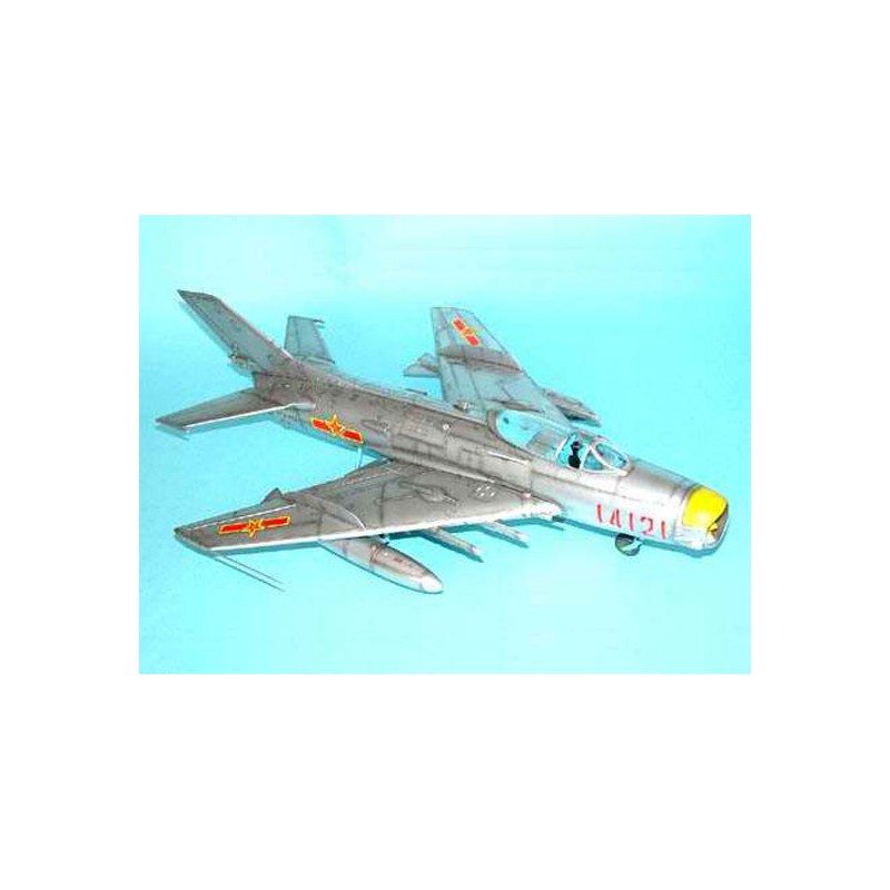 MiG-19 Uhr Landwirt E Plastikflugzeugmodell | Scientific-MHD
