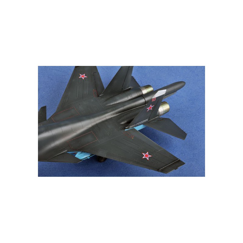 Russisches SU-34 Fullback Plastikflugzeugmodell | Scientific-MHD