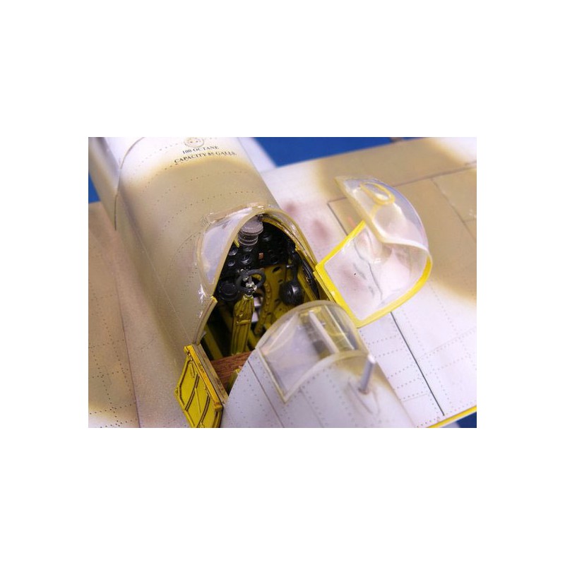 Kunststoffmodell Supermarine Spitfire Mk.vb | Scientific-MHD Kunststoffmodell Supermarine Spitfire Mk.vb | Scientific-MHD