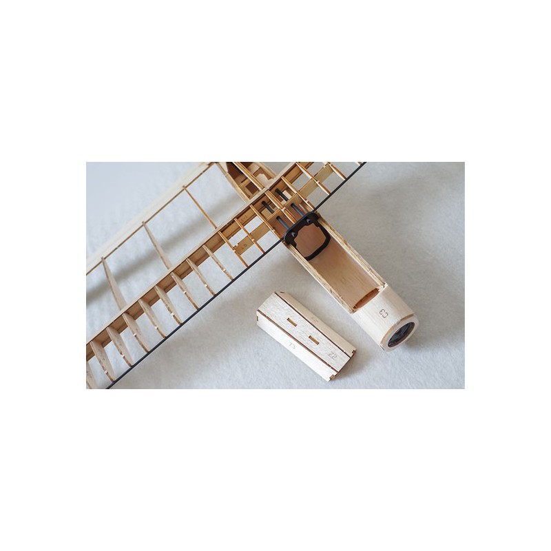 Funkgesteuerte Segelflugzeug UZI EF R/C Kit 1400 mm | Scientific-MHD