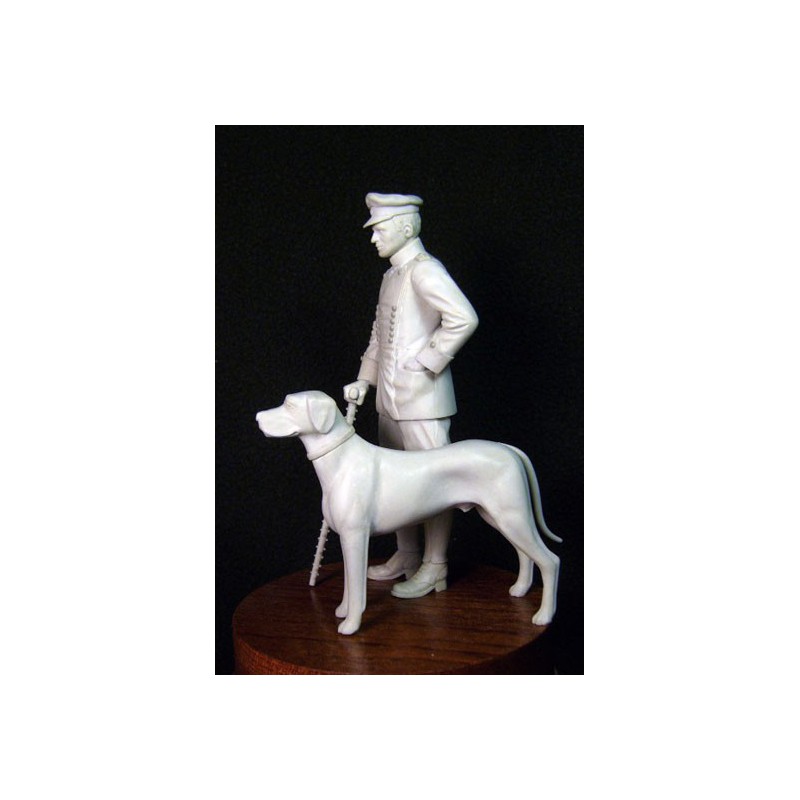 1/16 roter Baronfigur | Scientific-MHD