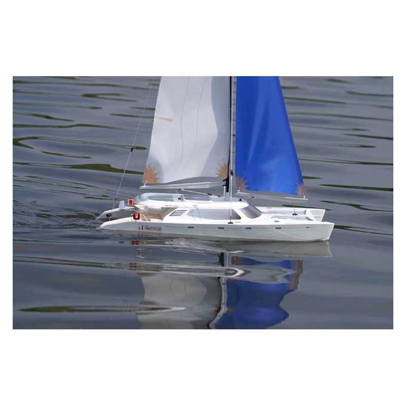 Radio -kontrolliertes Segelboot MHD Catamaran Gemini 600 R/C. | Scientific-MHD