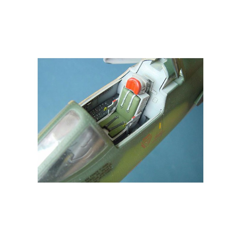 F-105d Plastikflugzeugmodell Thunderchief | Scientific-MHD