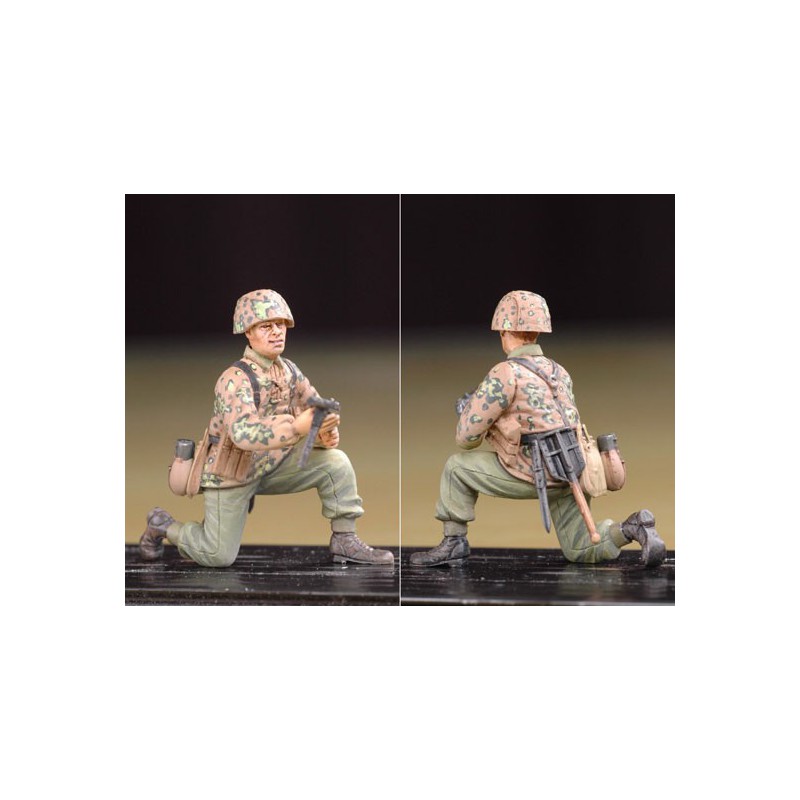 Waffen SS Assault Team Figurine | Scientific-MHD