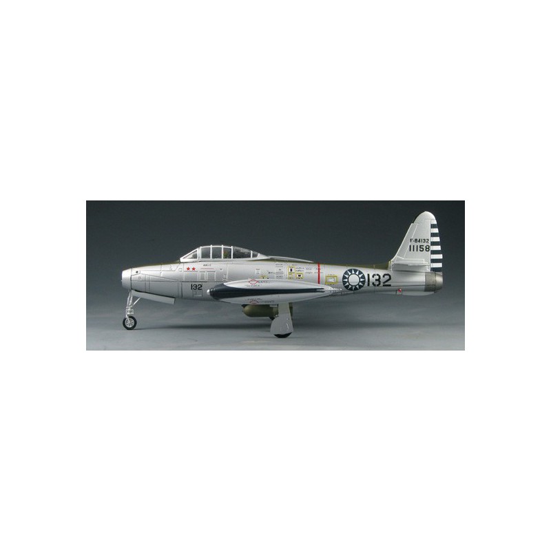 Miniatur des Flugzeugs sterben bei 1/72 F-84G Thunderjet Rocaf 1/72 | Scientific-MHD