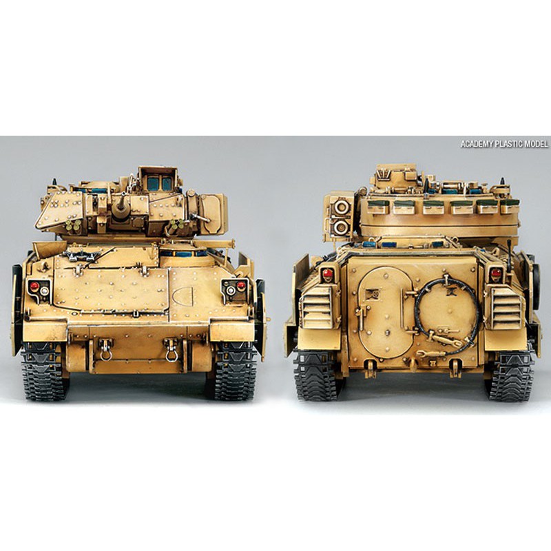 M2A2 Bradly OIF 1/35 Kunststofftankmodell | Scientific-MHD