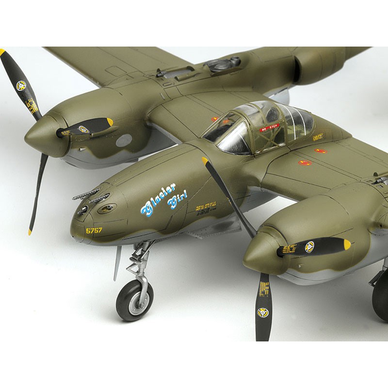 P-38F Plastikebene Modell Beleuchtung Gletscher Mädchen 1/48 | Scientific-MHD P-38F Plastikebene Modell Beleuchtung Gletscher Mädchen 1/48 | Scientific-MHD
