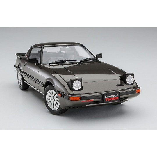 Plastikmodell des Autos MAZDA SAVANNA RX-7 (SA22C) LATE VERSION TURBO GT 1:24 HC52 Plastikmodell des Autos...