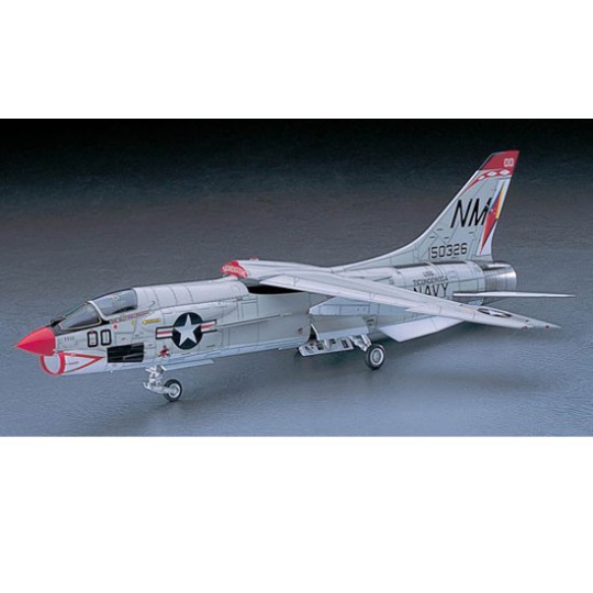 F-8e Kunststoffebene Modell 1/48 F-8e Kunststoffebene Modell 1/48 | Scientific-MHD