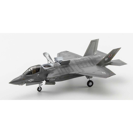 F-35 Kunststoffebene Modell (b) USMC VMFA-242 1/72 F-35 Kunststoffebene Modell...