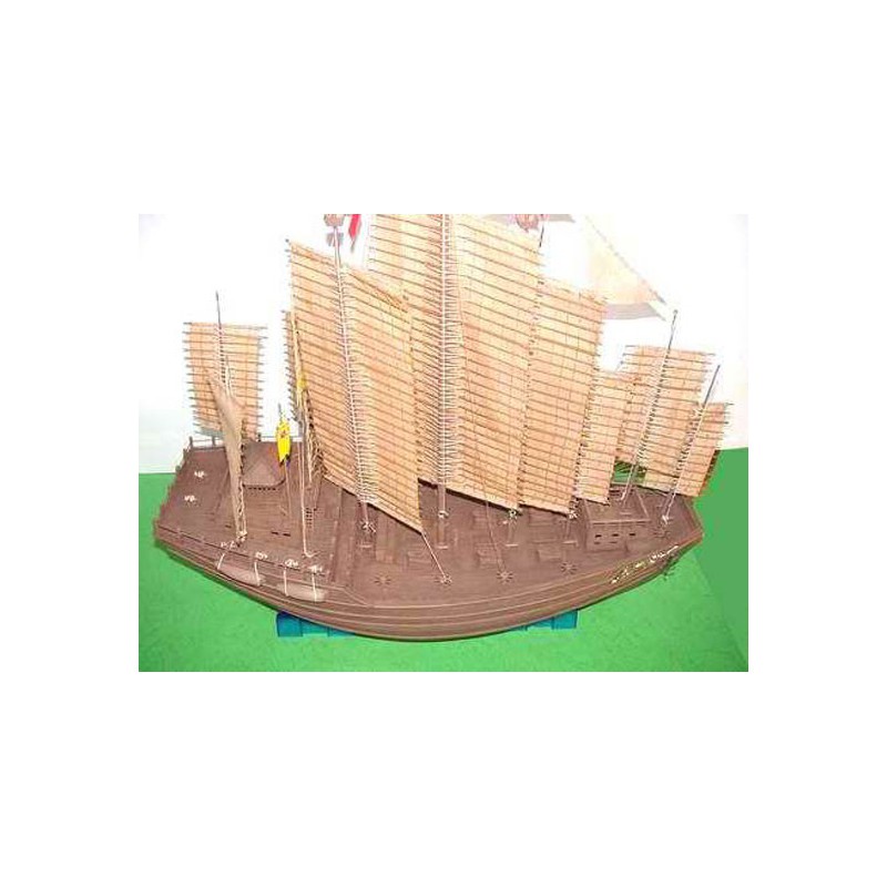 Plastikboot Modell 1/72 Chinesischer Müll | Scientific-MHD