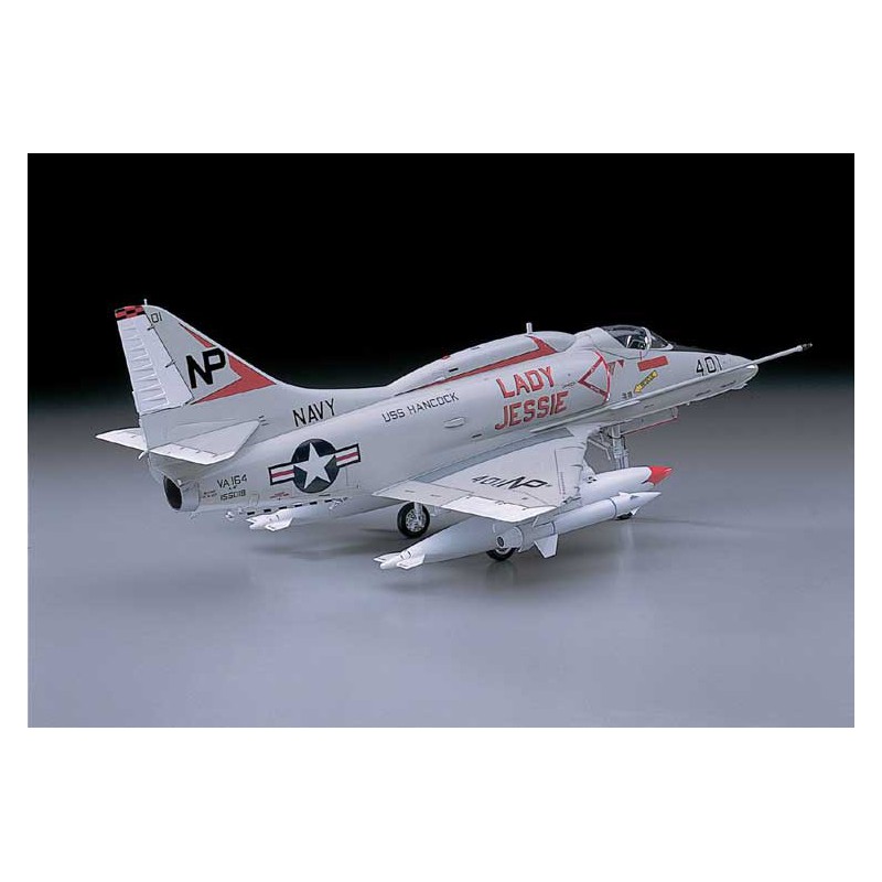A-4E Skyhawk Plastikebene Modell (ST13) 1/32 | Scientific-MHD