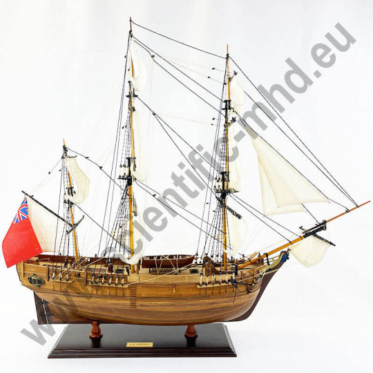 Statisches Schiff H.M.S....