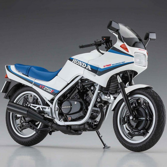 Plastikmodell eines Motorrads Honda VT250F (MC08) 1984 BK14 1:12 Plastikmodell eines...