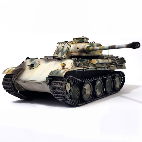 Plastikmodell des Pz.Kpfw.V Panther Ausf.G "Early version" 1:35 Plastikmodell des Pz.Kpfw.V...
