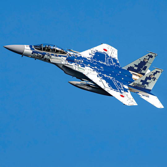 Modell eines F-15DJ Eagle...