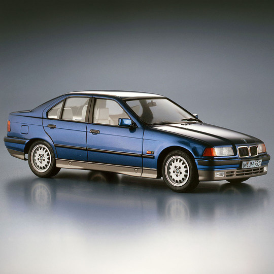 Modell des BMW 318i E36...
