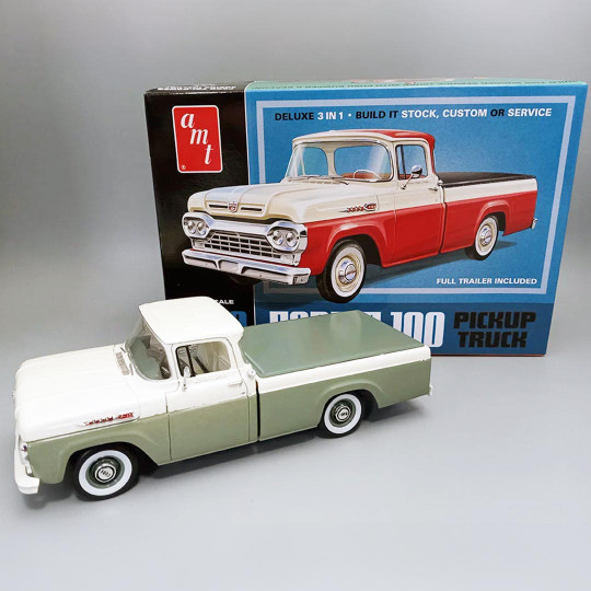 Modell aus Kunststoff Ford...