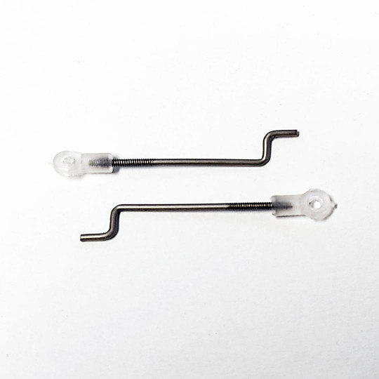 Ersatzteile für Flugzeug...