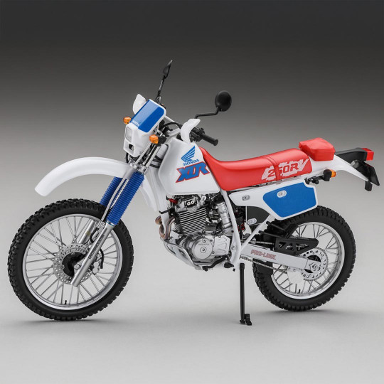 Plastikmodell des Motorrads...