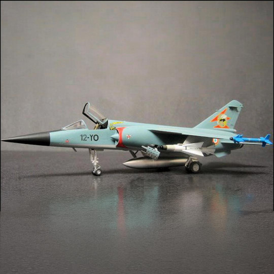 Modell des Flugzeugs MIRAGE...